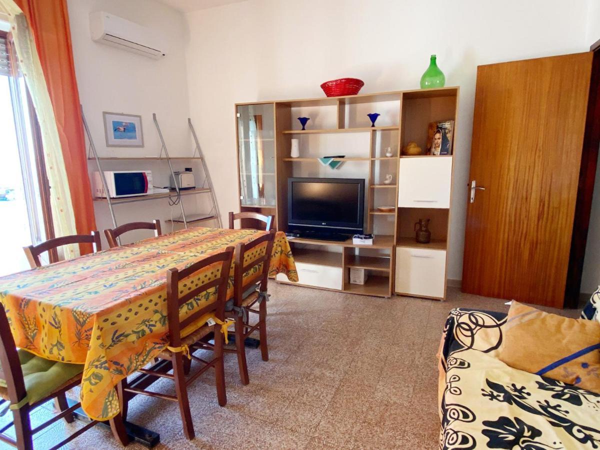 I Fenicotteri - Appartamenti Sul Mare Calasetta Ngoại thất bức ảnh